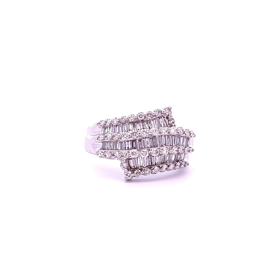 14Kt W-Gold Ring, Size 7