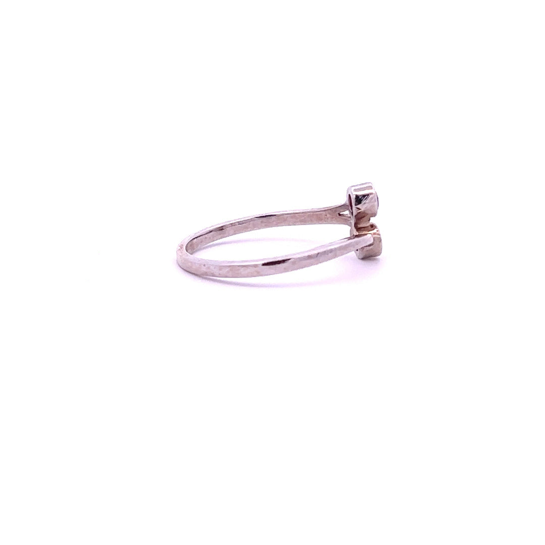 14Kt W-Gold Two Tone Stone Ring w/ Garnet&Sapphire, Size 7.5
