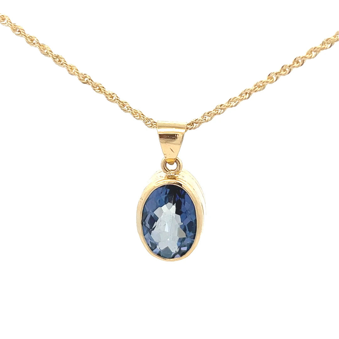 18Kt Y-Gold Solitair Bezel set